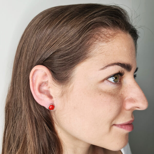 Piros márvány ezüst színű fülbevaló